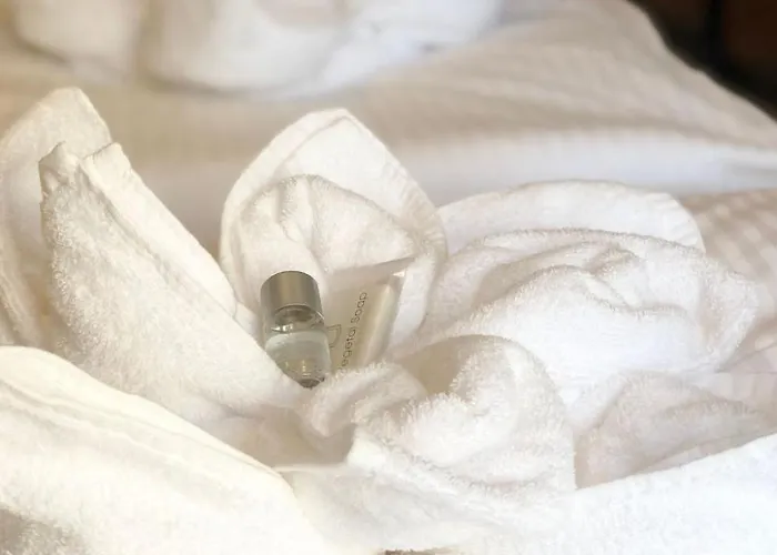 In Zentraler Lage - Nur Wenige Minuten Zum Und Stadt By Interhome * Gmunden