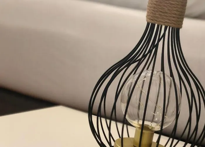 In Zentraler Lage - Nur Wenige Minuten Zum Und Stadt By Interhome