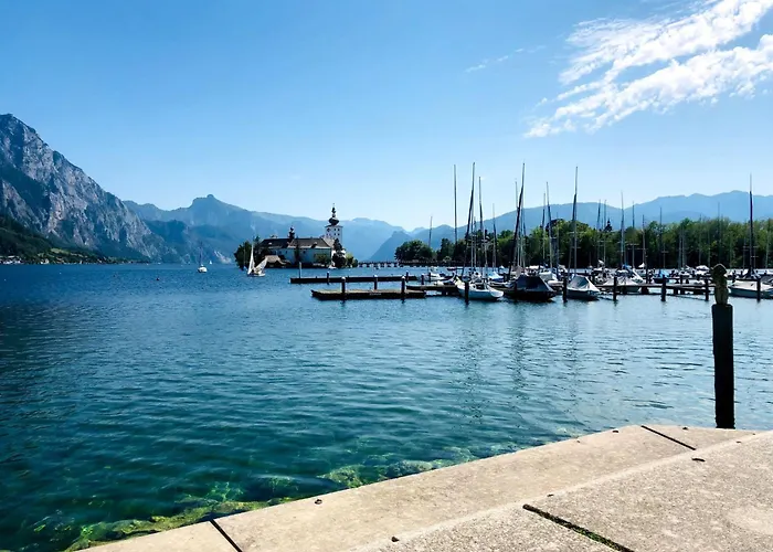 In Zentraler Lage - Nur Wenige Minuten Zum Und Stadt By Interhome Appartamento Gmunden