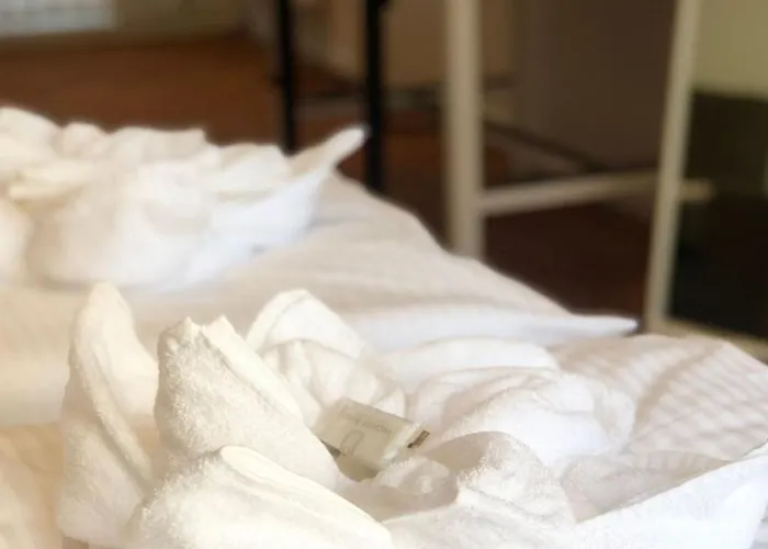 In Zentraler Lage - Nur Wenige Minuten Zum Und Stadt By Interhome * Gmunden